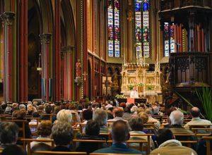 Вспомогательные слуховые системы в церквях и соборах